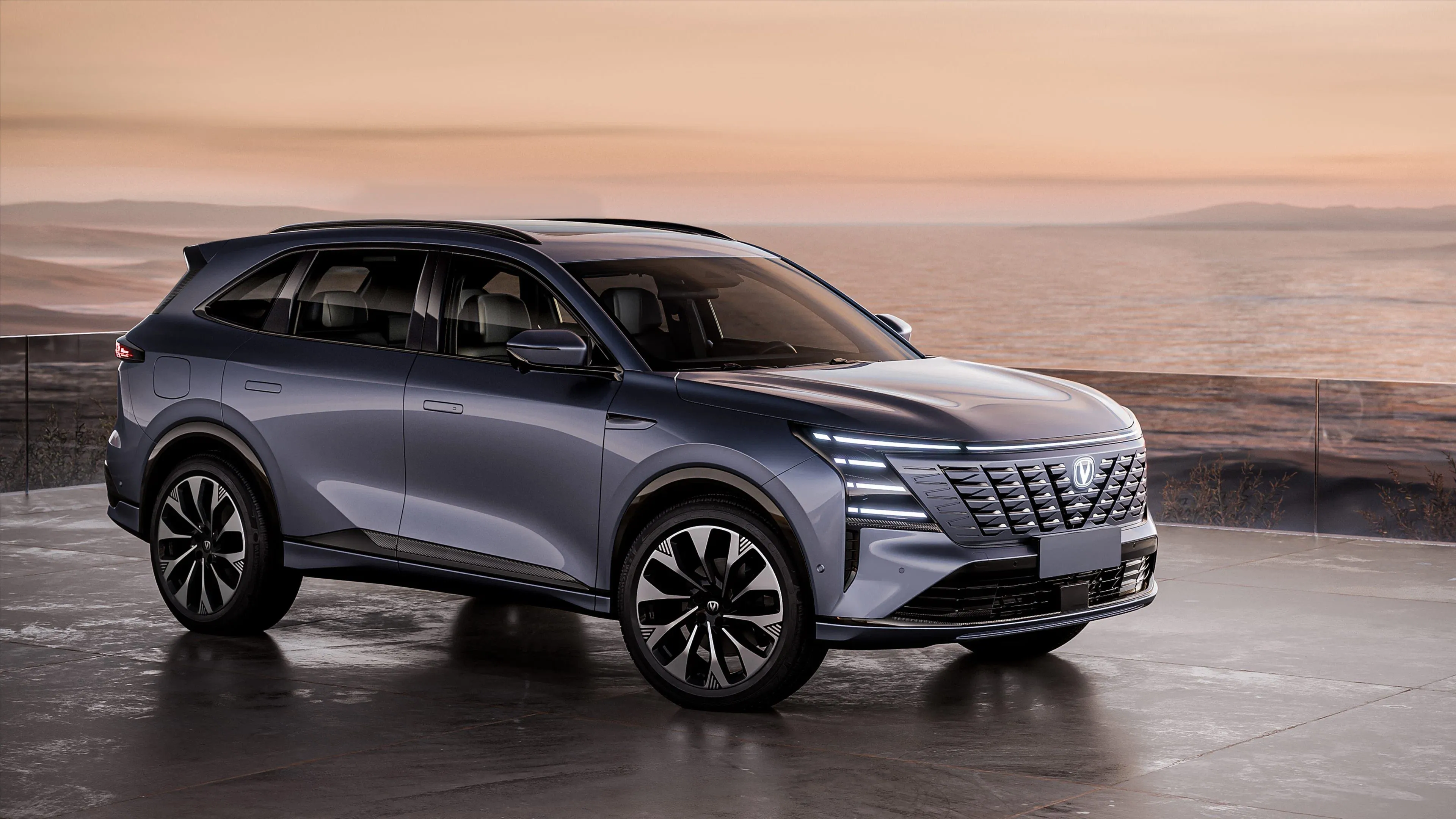 CS75 Plus Ultra — ответ компании Changan бестселлеру Geely Monjaro