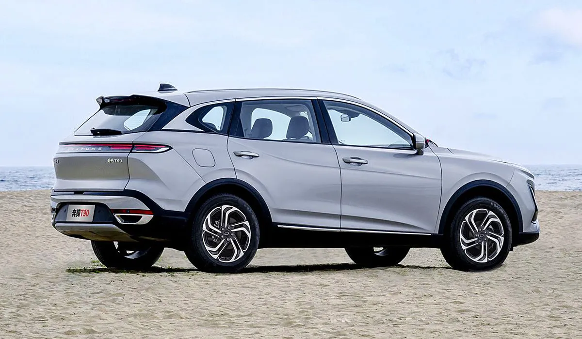 Передний привод за 2,9 миллиона: кто купит Bestune T90?