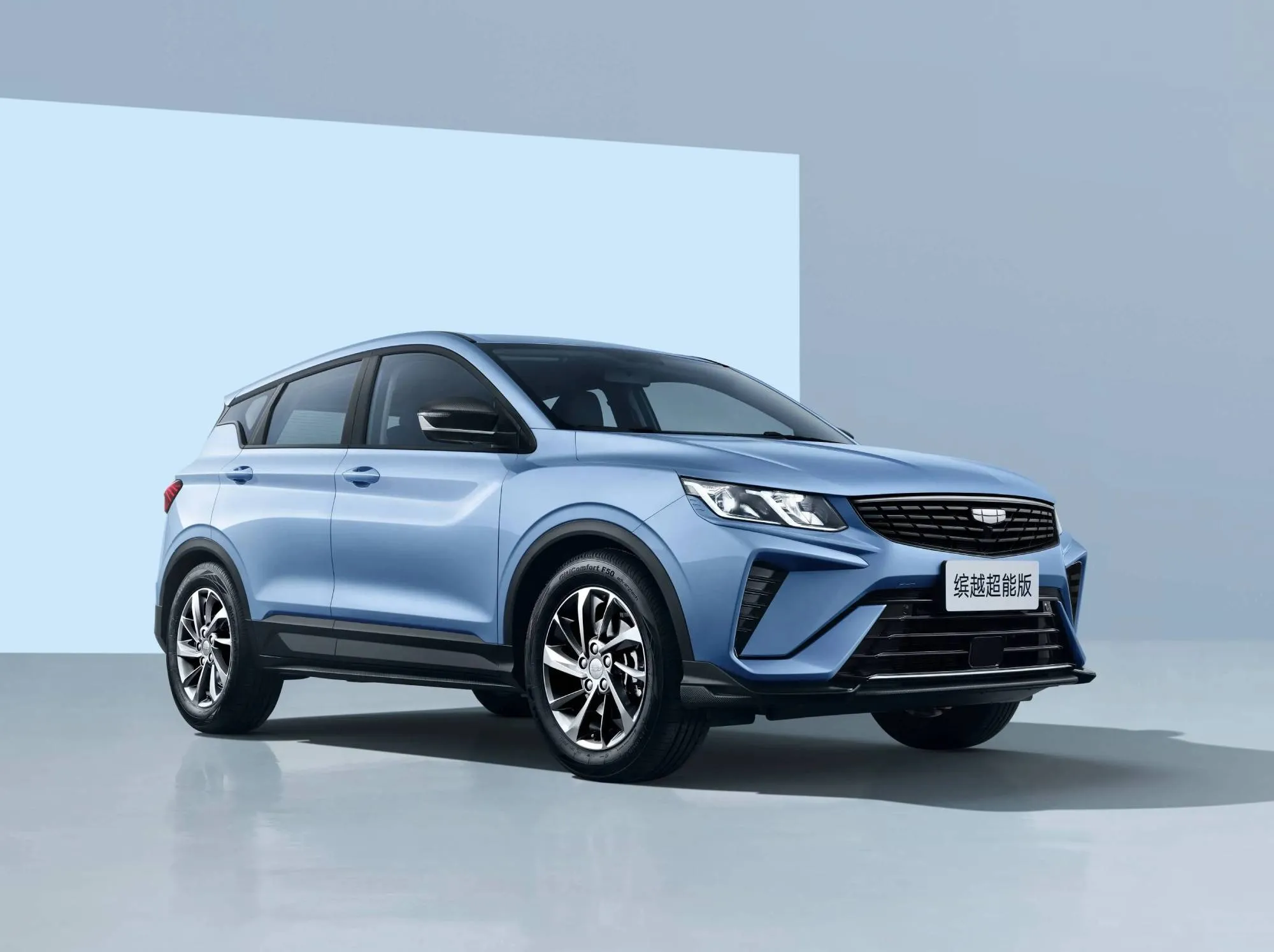 В КНР новый Geely Coolray можно приобрести за 500 000 рублей (это непросто, но реально)