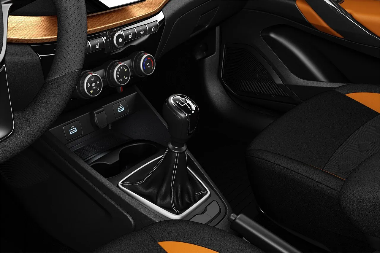 Lada Vesta: с вариатором — 1 795 000, а с 6-ступенчатой «механикой» — 1 796 000