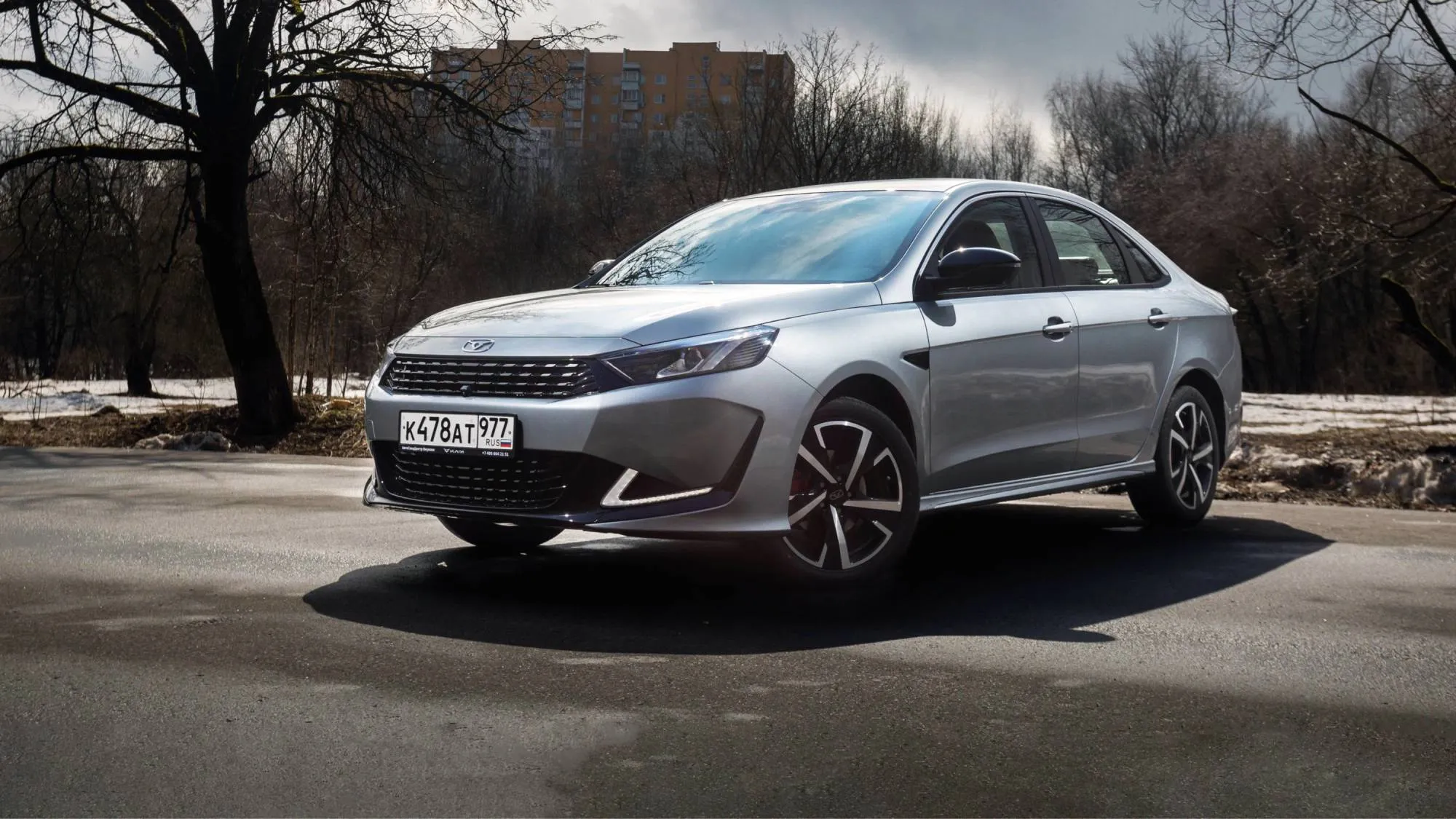 Марка Kaiyi обрушила цены: теперь седан E5 стоит намного дешевле, чем Lada Vesta