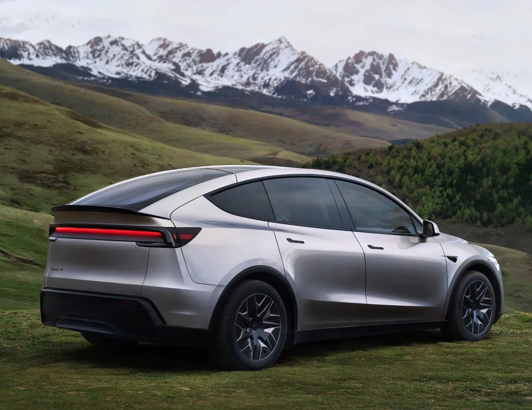 Больше места, мощность прежняя: шестиместная Tesla Model Y L вышла на китайский рынок