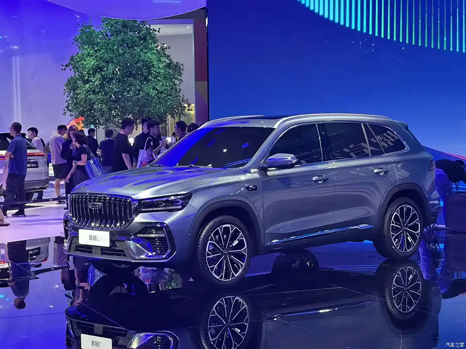 Geely представила Monjaro 2025. Заявлены мощный мотор, улучшенная подвеска и продвинутый автопилот