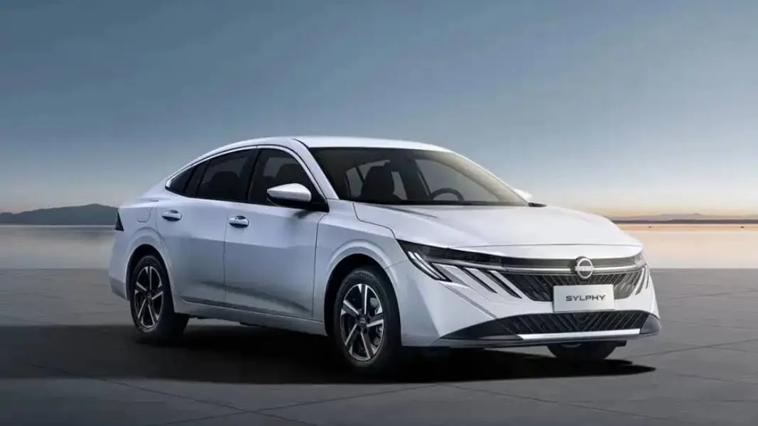 Nissan показал рестайлинговый Sylphy с абсолютно новой внешностью