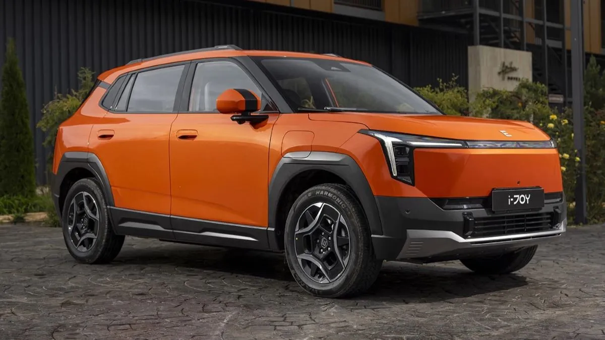 Кроссовер Dongfeng Nammi 06 россиянам предложат под именем Evolute i-Joy