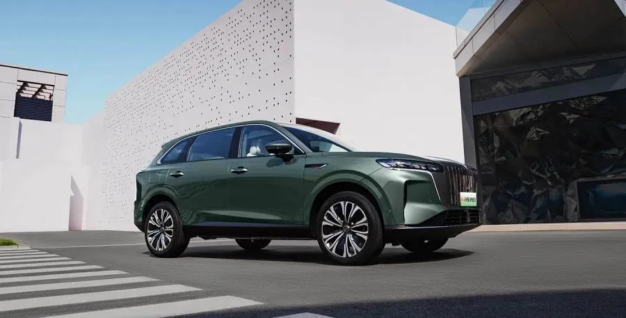 Китайский Hongqi HS6 стал рекордсменом книги Гиннесса