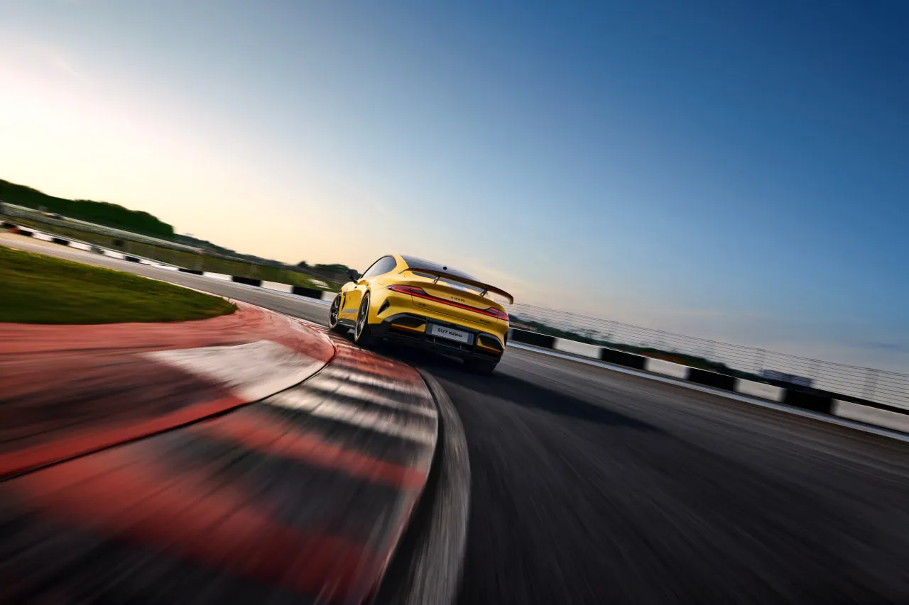 В КНР готовят ограничения на разгон до 100 км/ч быстрее 5 секунд