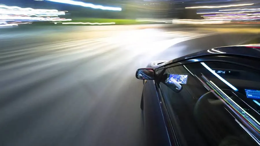 Власти Китая разъяснили норму об ограничении разгона до 100 км/ч быстрее 5 секунд