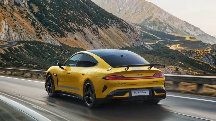 Седан Xiaomi на дрэге оказался быстрее эксклюзивной Ferrari