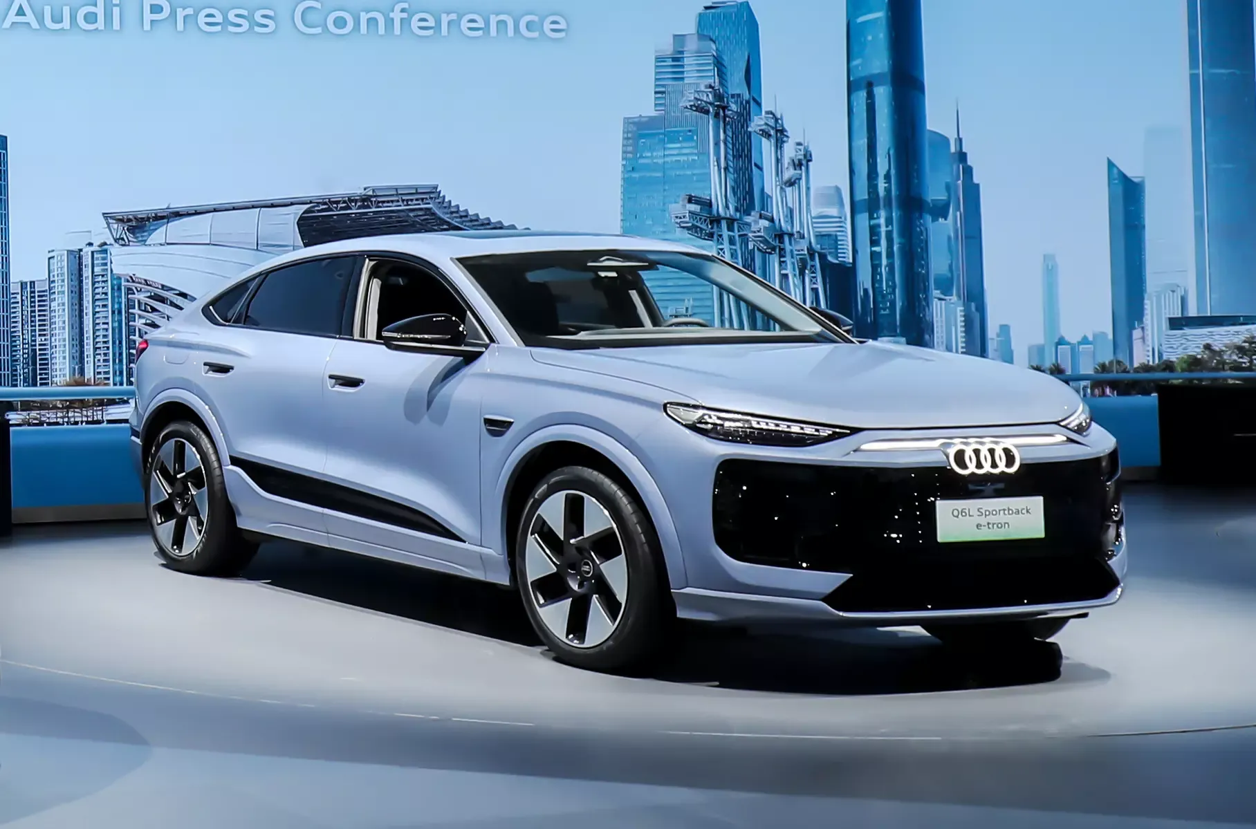 Всё лучшее — китайцам: Audi представила особый Q6L Sportback e-tron