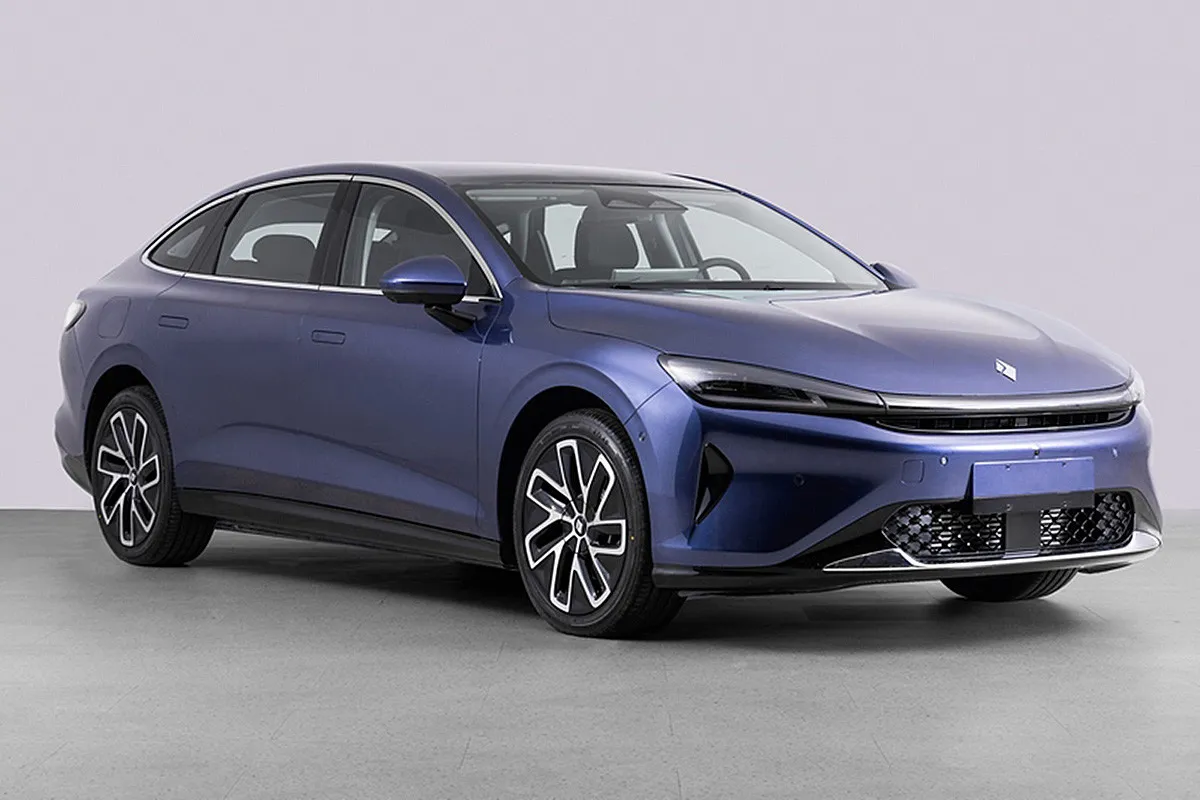 SAIC и GM хотят спасти марку Baojun, выпустив «ультракомфортный» седан