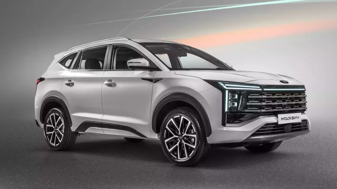 Новый «Москвич» за 3 000 000 рублей: 7 мест, 174 силы, но передний привод