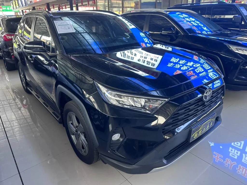Toyota RAV4 V (XA50)
