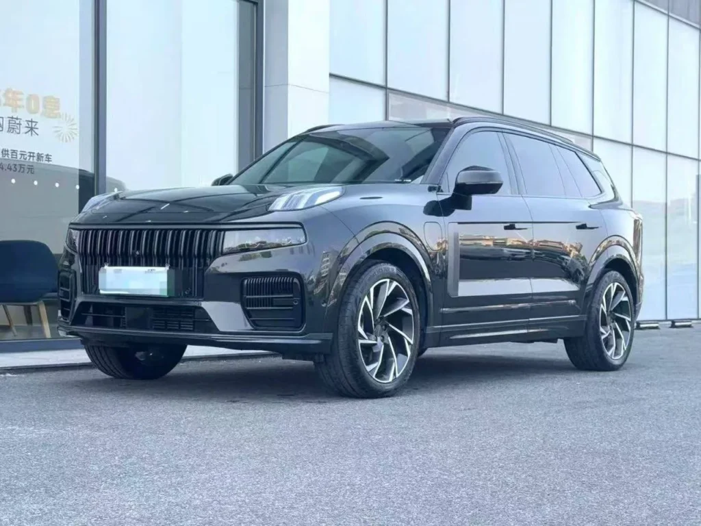 Lynk & Co 09