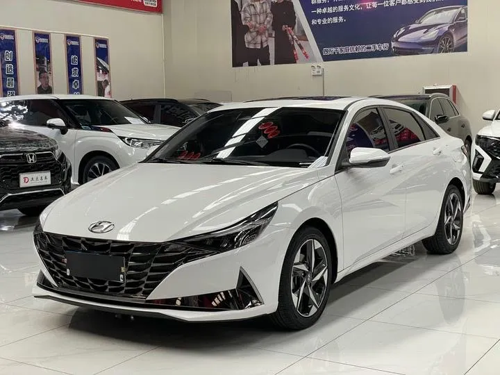 Hyundai Elantra